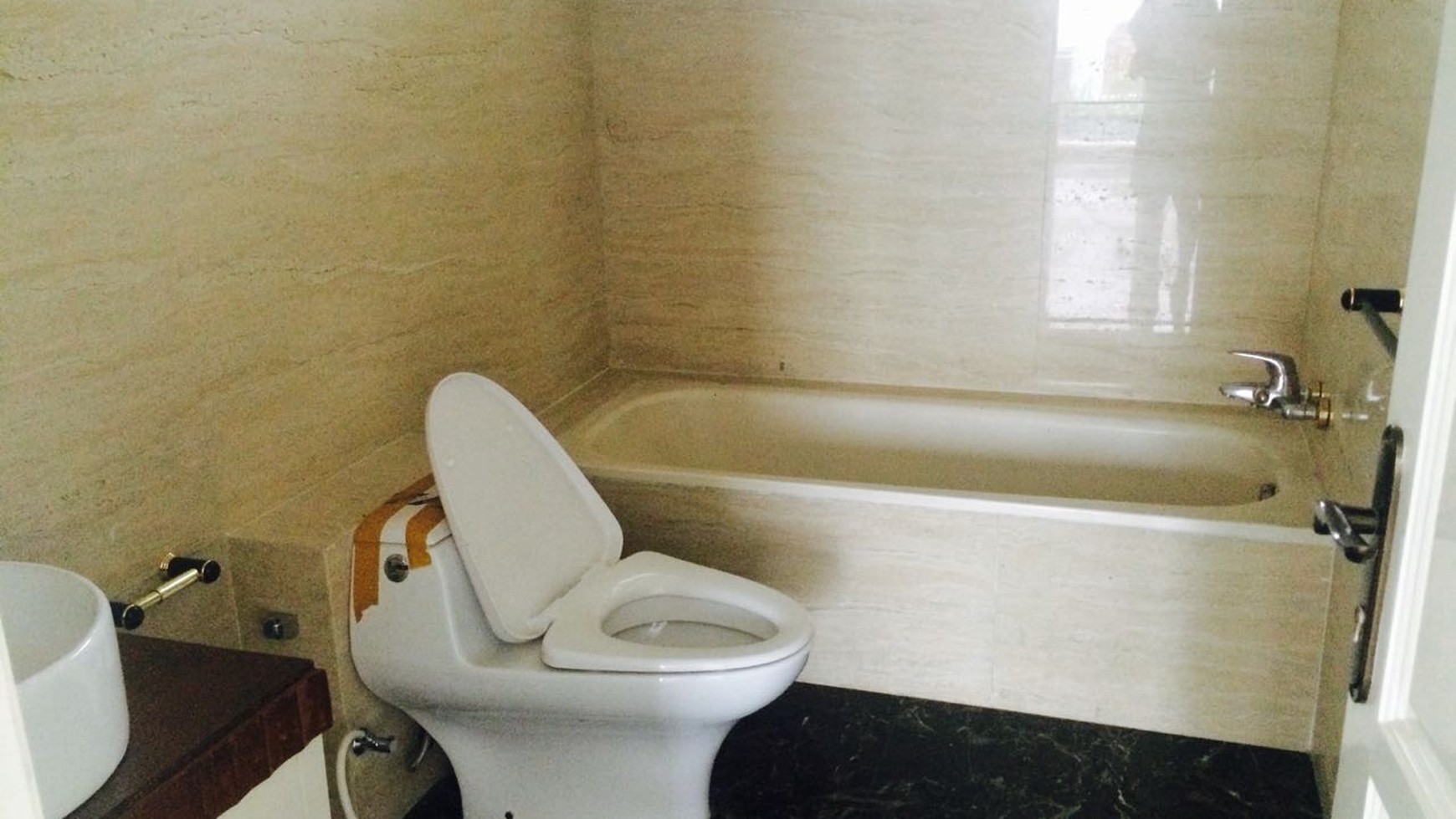 (sodl) RUMAH CANTIK DENGAN KOLAM RENANG PRIBADI - GRAHA TAMAN BINTARO 9 #EU