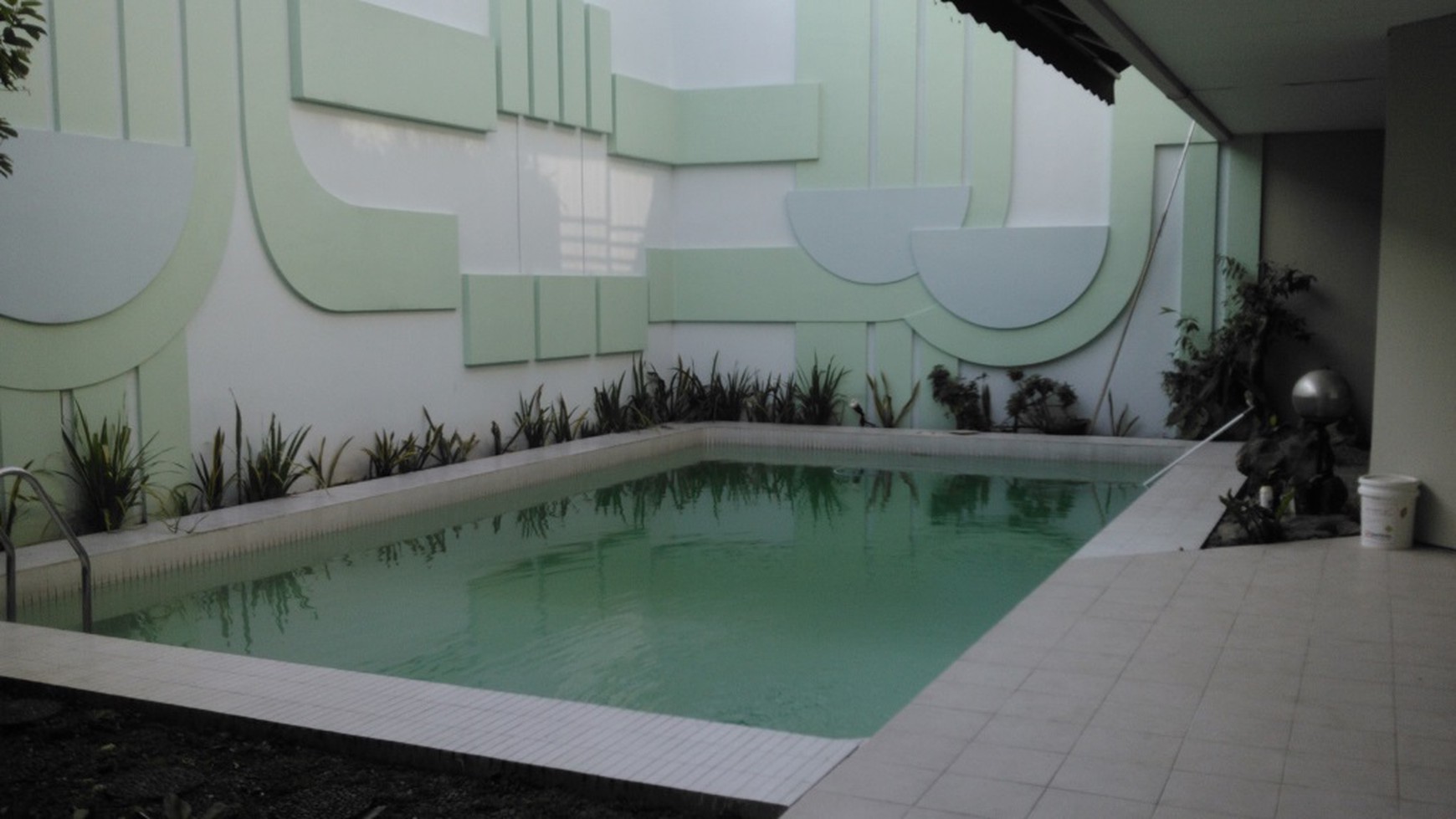 beautiful house in the prime area of Permata hijau