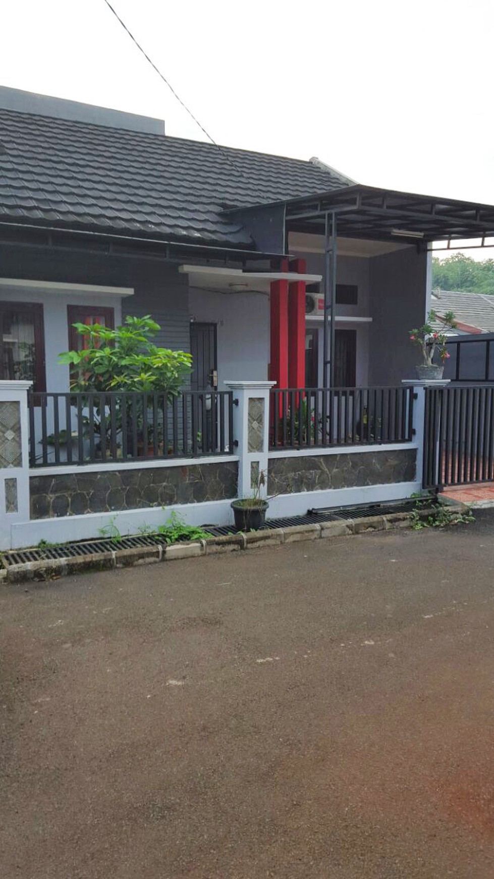 Dijual rumah bagus, siap huni di daerah depok grand residence