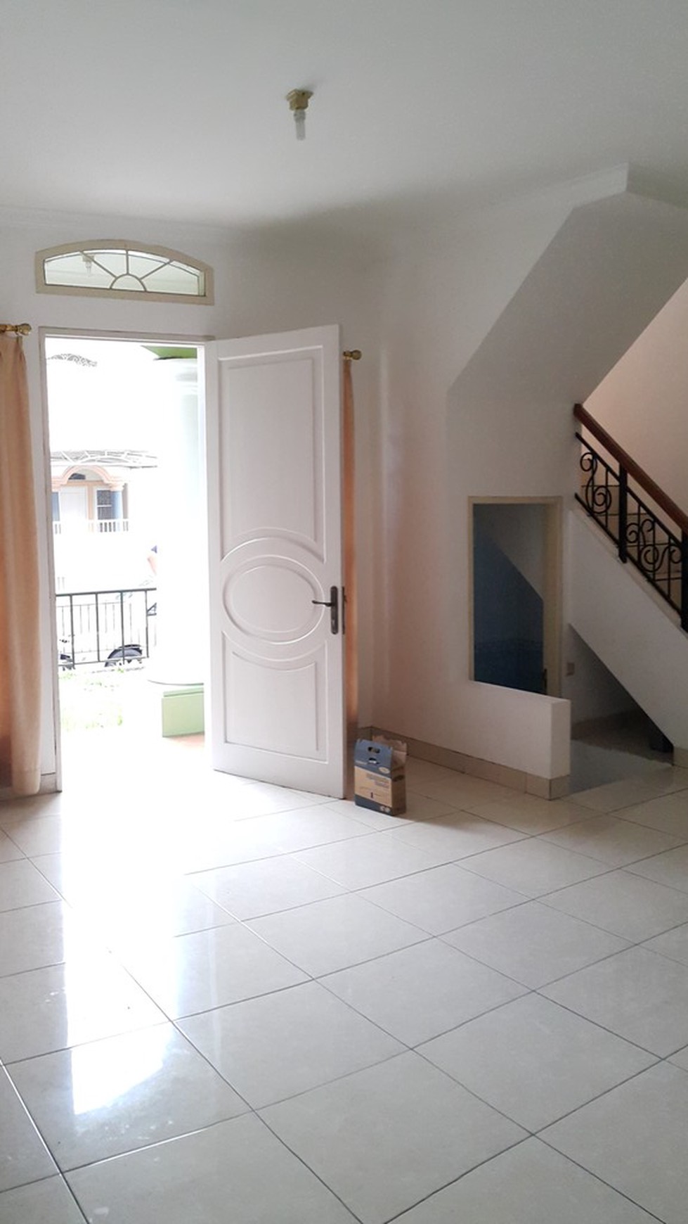 Disewa Rumah BSD di Cluster Puspita Loka. Dekat Al-Azhar, Tol dan Eka hospital