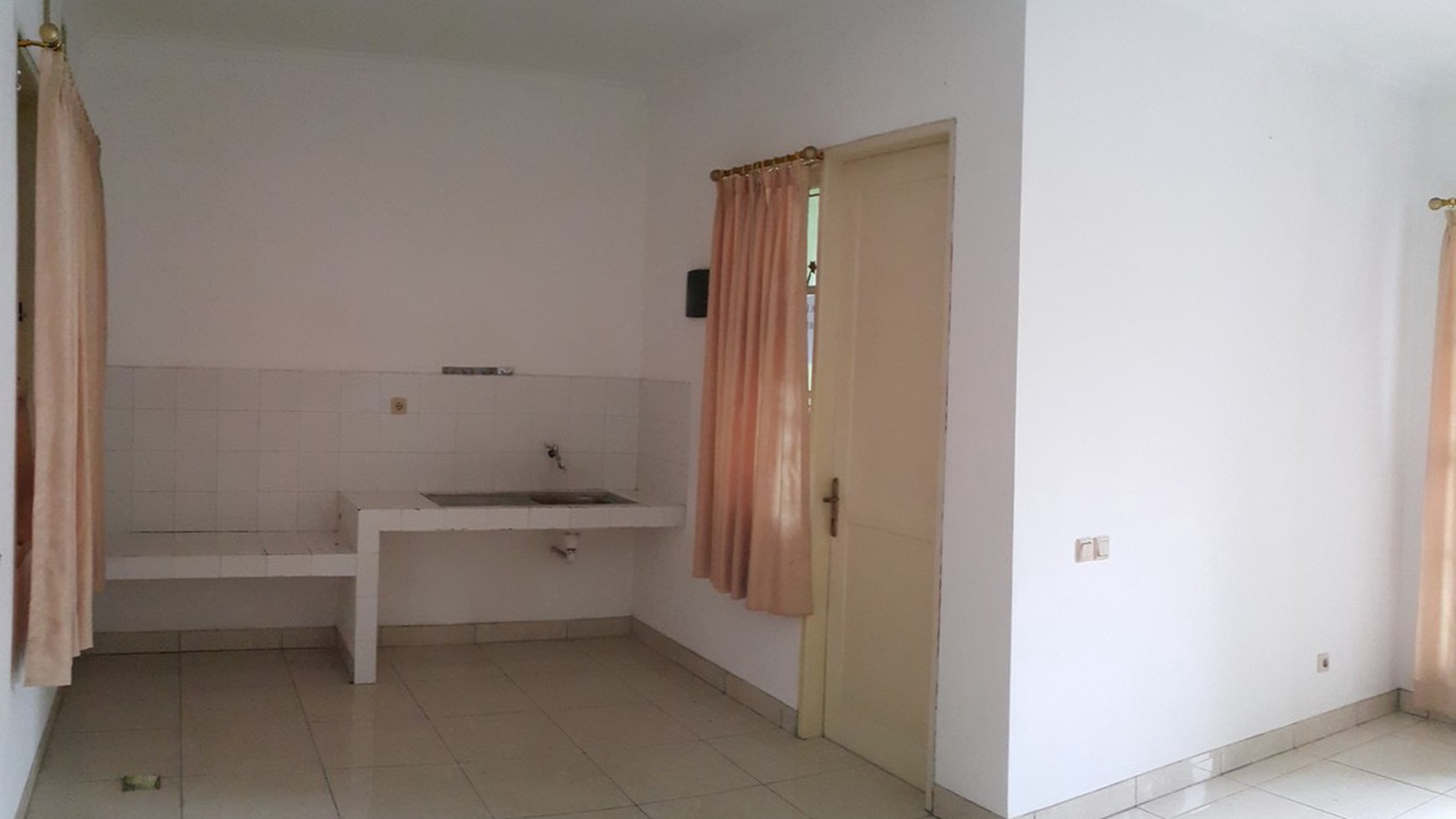 Disewa Rumah BSD di Cluster Puspita Loka. Dekat Al-Azhar, Tol dan Eka hospital