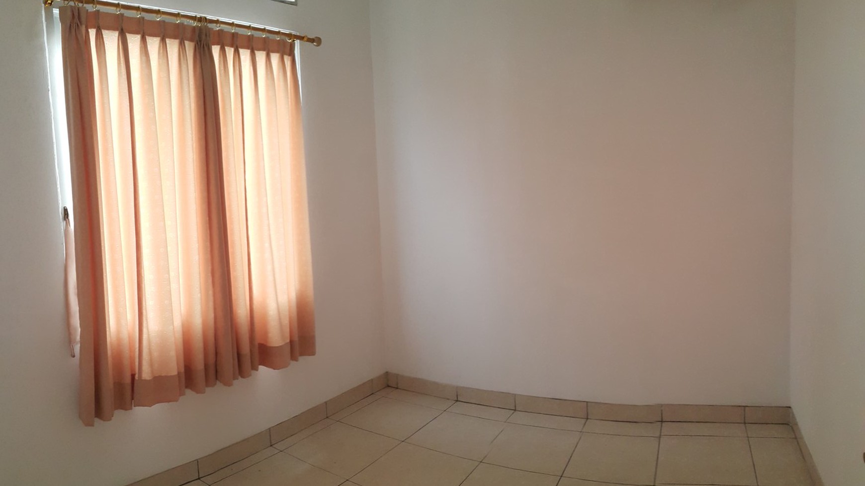 Disewa Rumah BSD di Cluster Puspita Loka. Dekat Al-Azhar, Tol dan Eka hospital