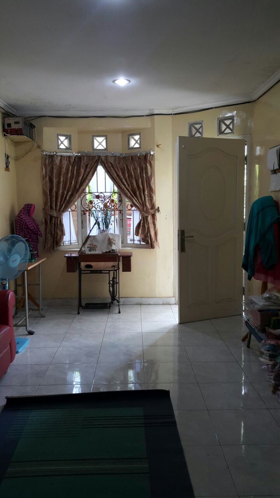 Dijual Rumah di Jl. H. Salihun - Kebon Jeruk, Jakarta Barat