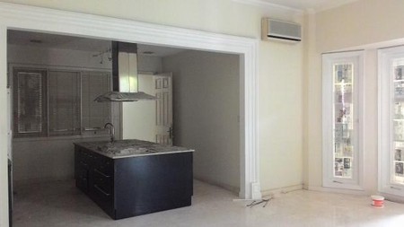 beautiful house in the prime area of Kebayoran