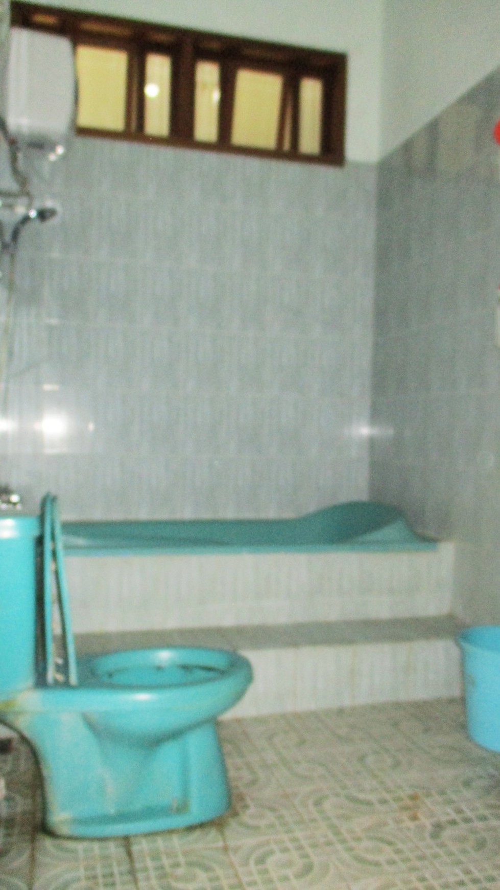 RUMAH ASRI PLUS FURNITURE DI JL. KALIURANG KM13.5, NGAGLIK, SLEMAN