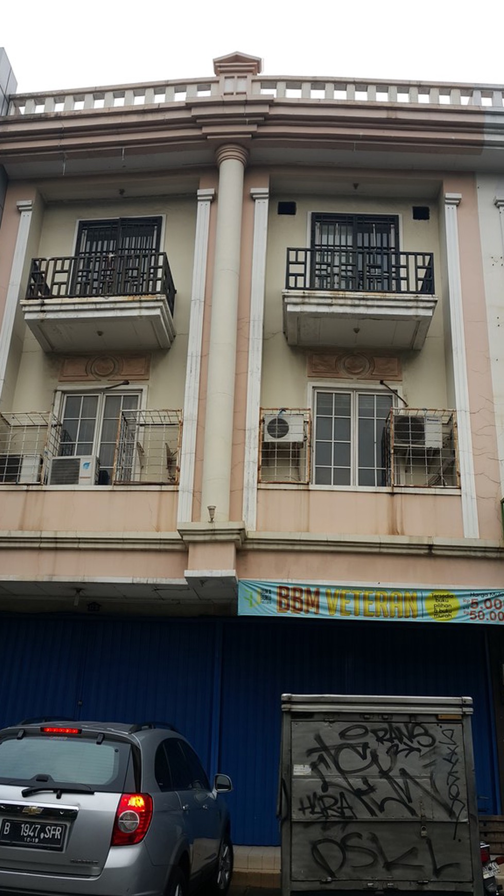 DIJUAL Ruko Hadap Jalan Raya di RC Veteran cocok untuk Usaha & Resto