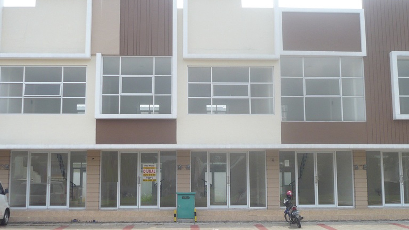 Dijual cepat Ruko baru, kondisi baik, strategis, harga bagus, siap pakai, Laverde, Serpong Park, Serpong Tangerang Selatan