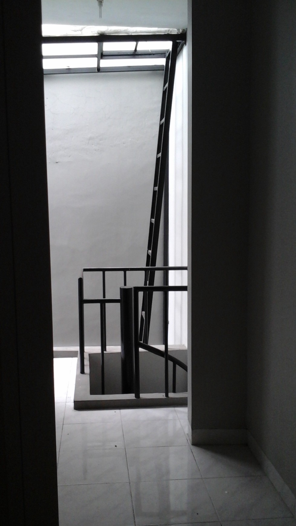 Tebet Barat Brand New