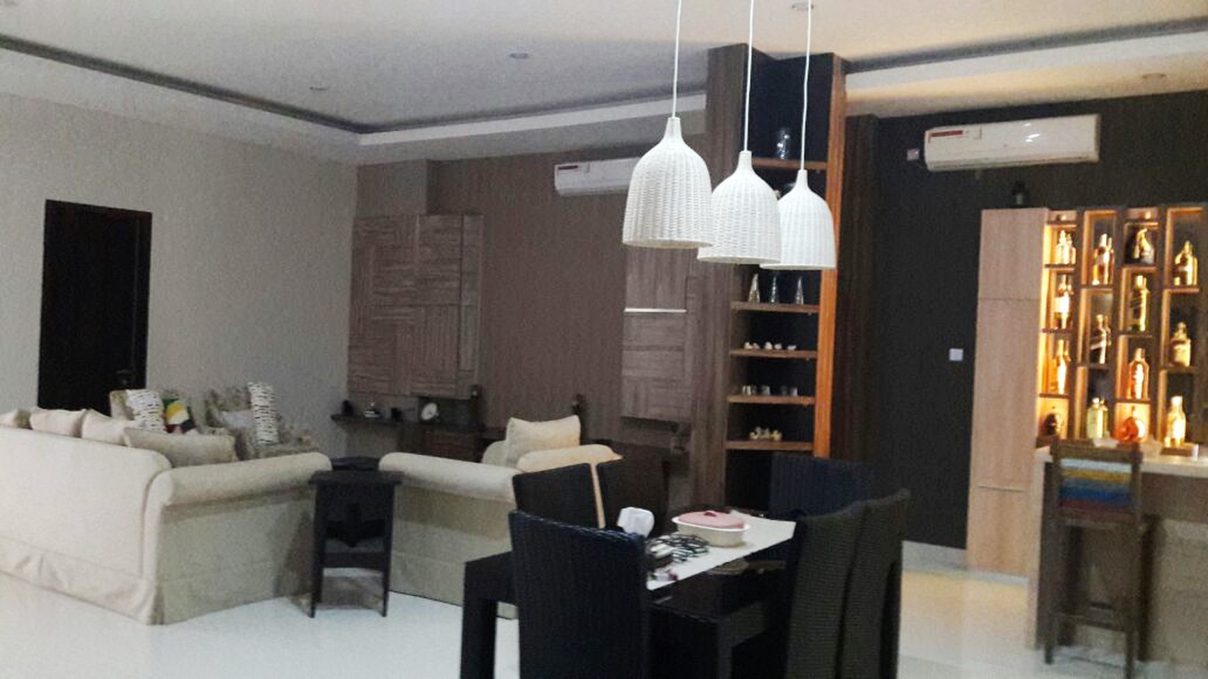 Rumah asri dijual nyaman, aman, siap huni Di @Kebayoran Essence daerah Bintaro, Tangsel