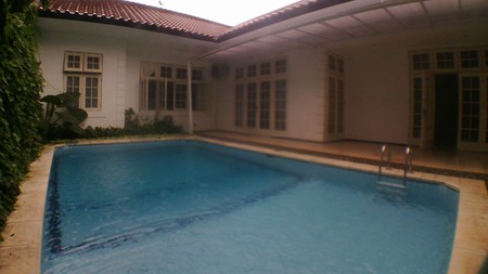 Quiet living at Kebayoran baru