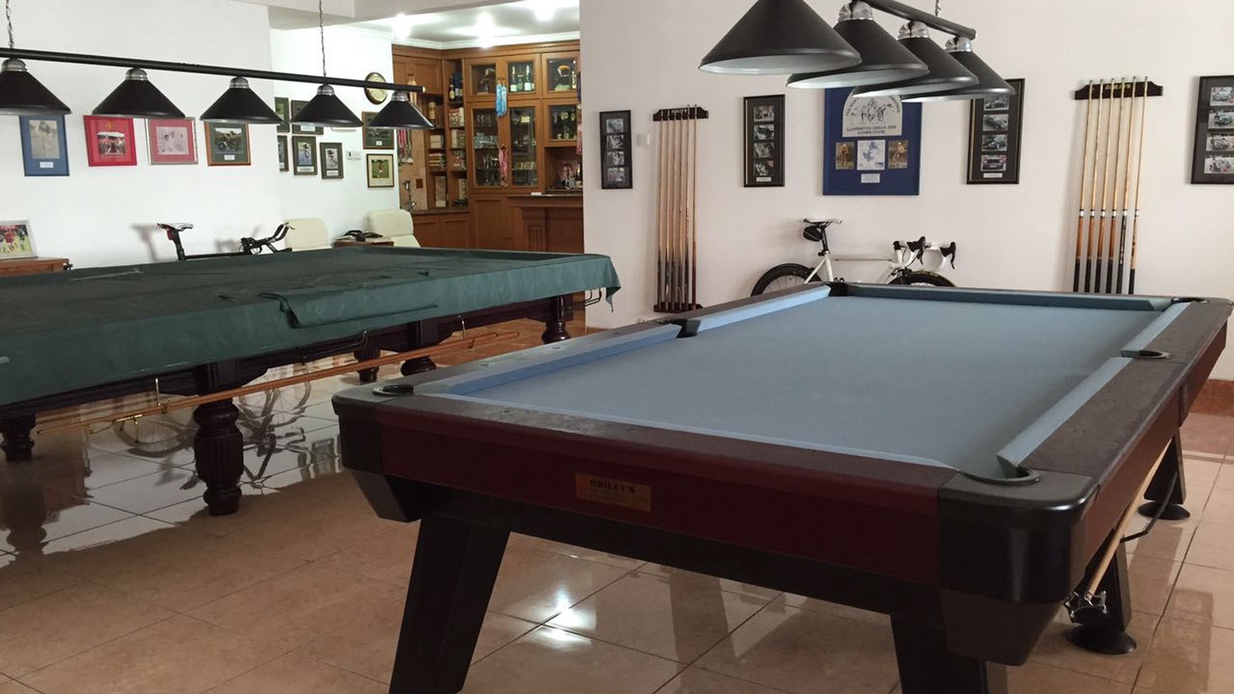 Rumah Asri Siap Huni Ada Kolam Renang