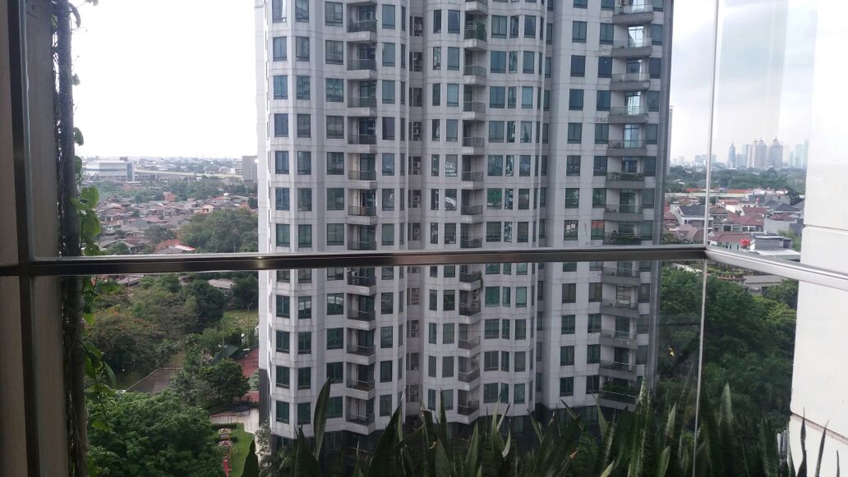 Apartemen sewa 1 park residence gandaria harga murah furnised