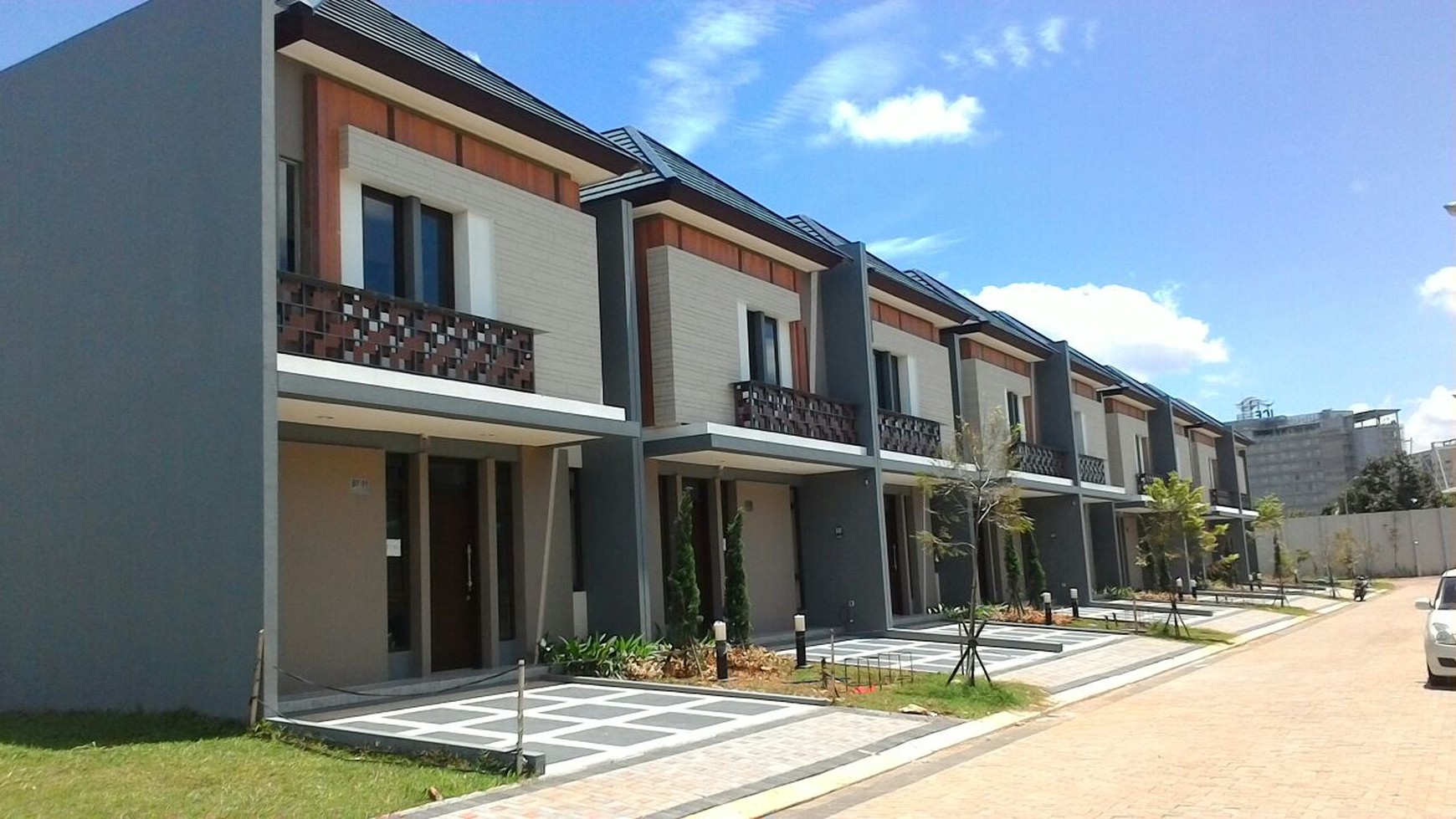 Rumah siap huni di Regentown BSD