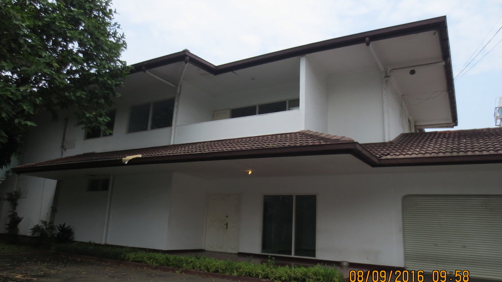 Rumah Hitungan Tanah di Kemang