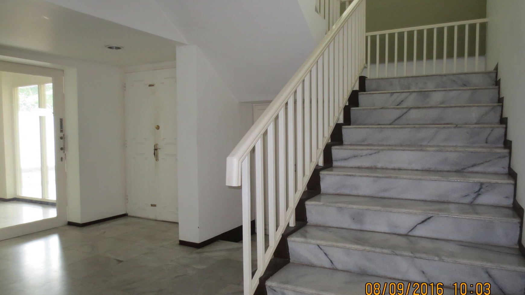 Rumah Hitungan Tanah di Kemang