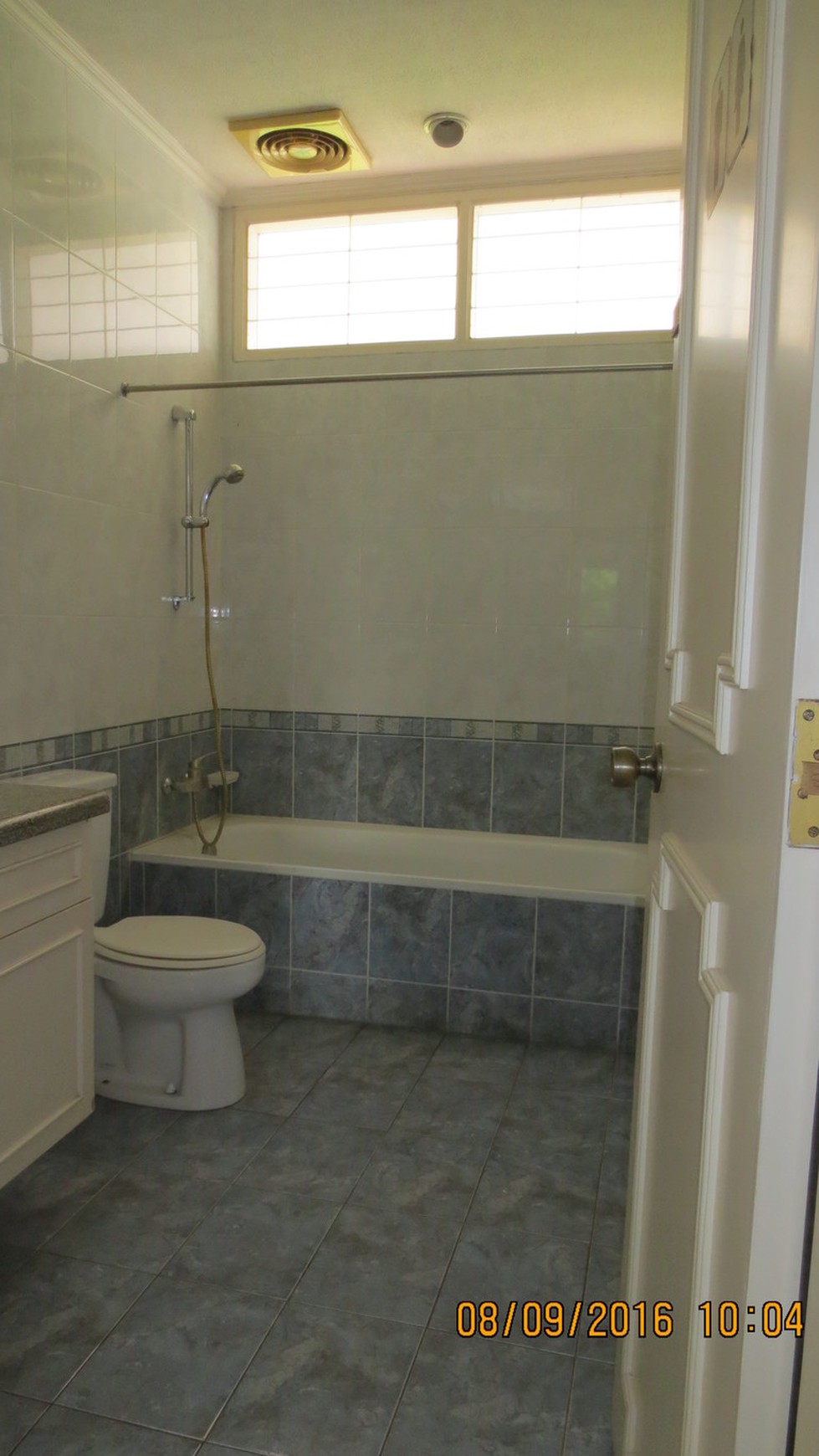 Rumah Hitungan Tanah di Kemang