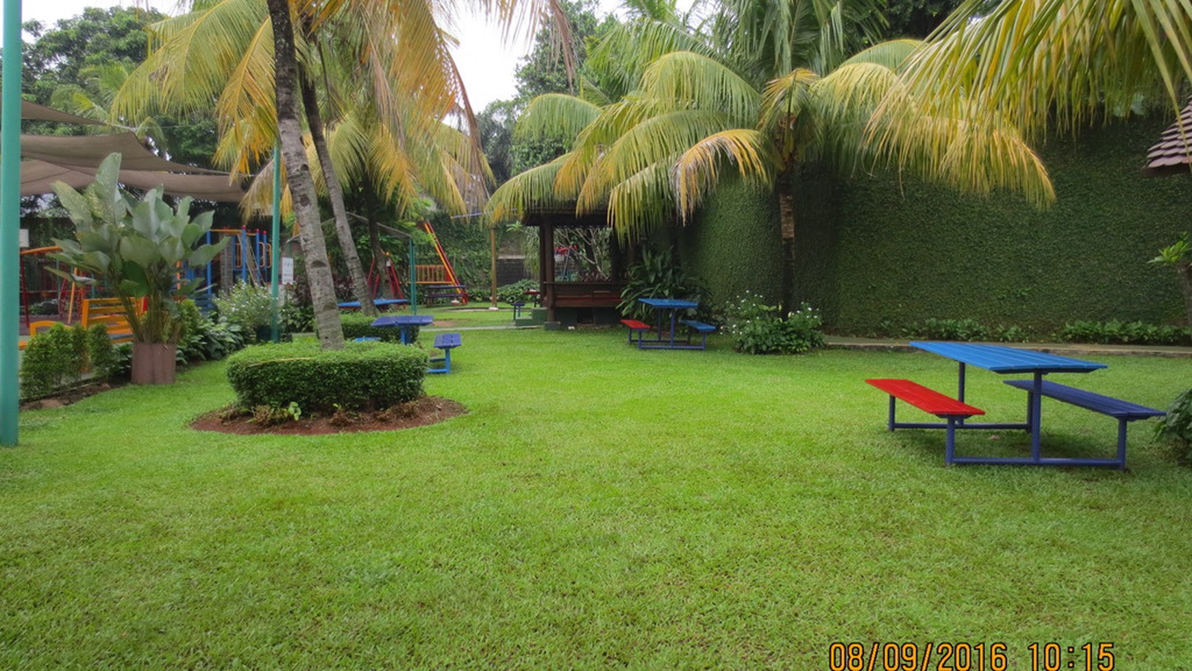 Rumah Hitungan Tanah di Kemang