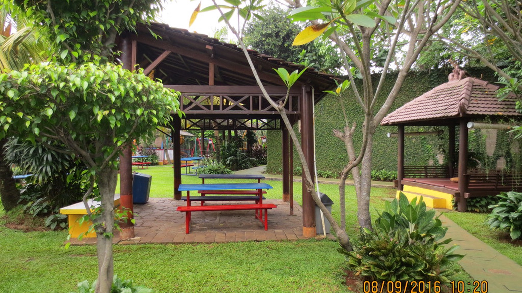 Rumah Hitungan Tanah di Kemang