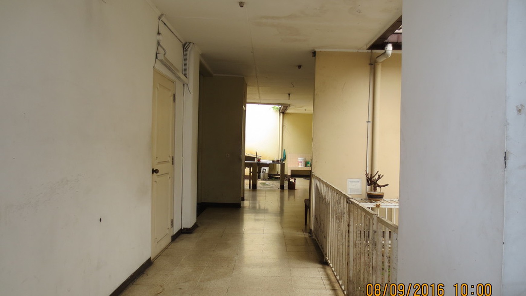 Rumah Hitungan Tanah di Kemang