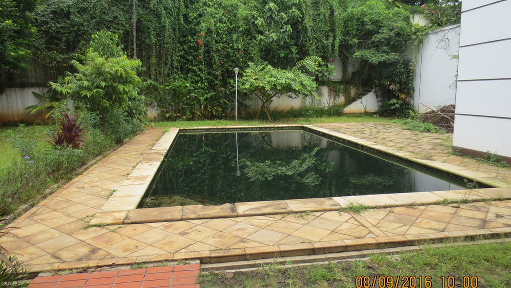 Rumah Hitungan Tanah di Kemang