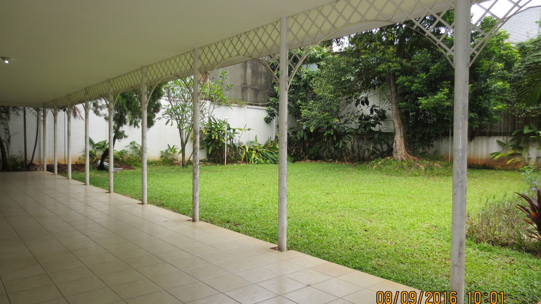 Rumah Hitungan Tanah di Kemang