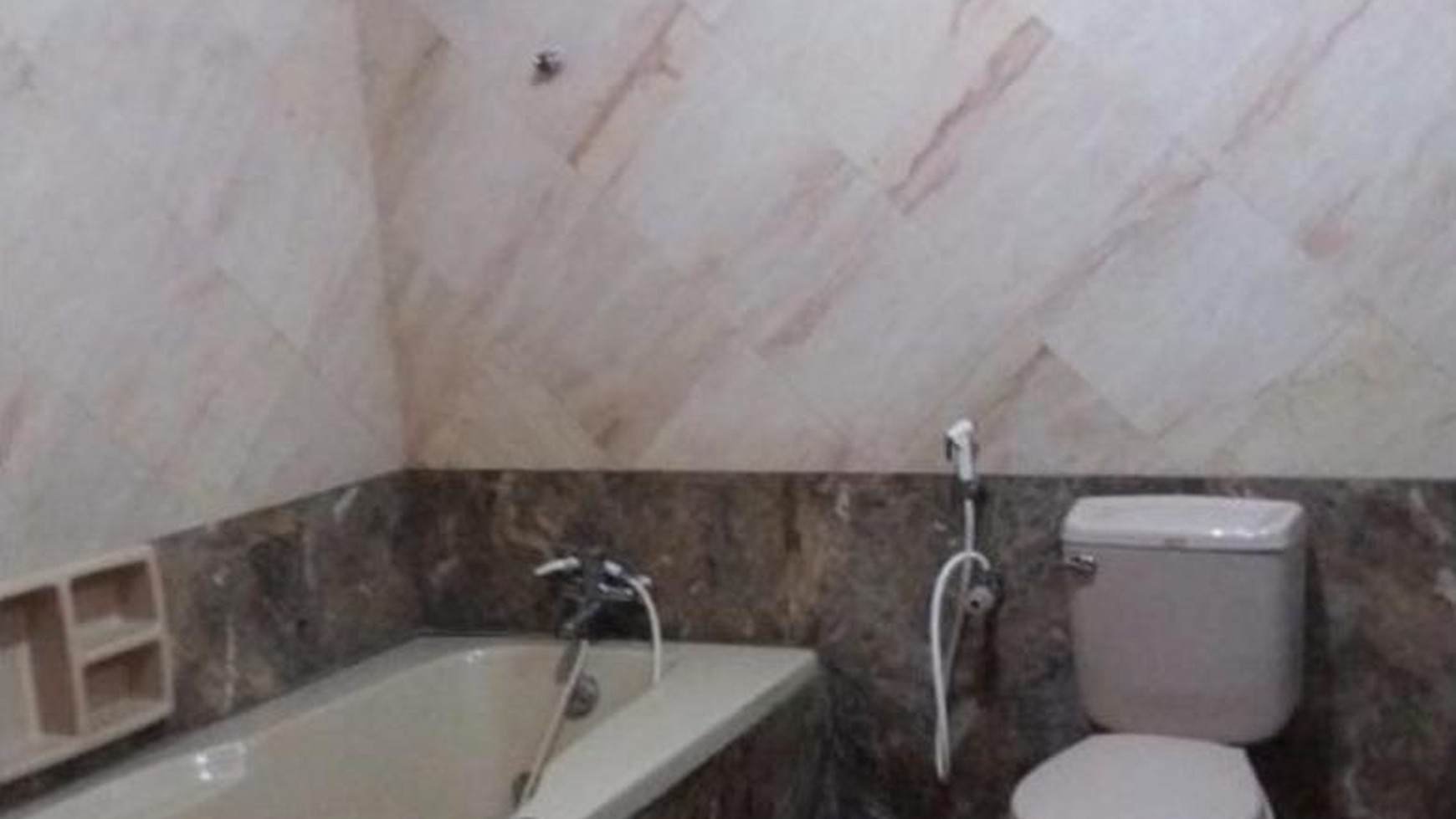 Dijual Rumah Terdepan di Cinere dengan Fasilitas Terlengkap