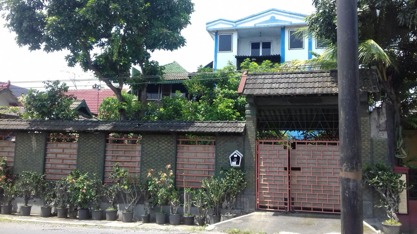 HUNIAN DI JL. GEDONG KUNING, BANGUNTAPAN, BANTUL