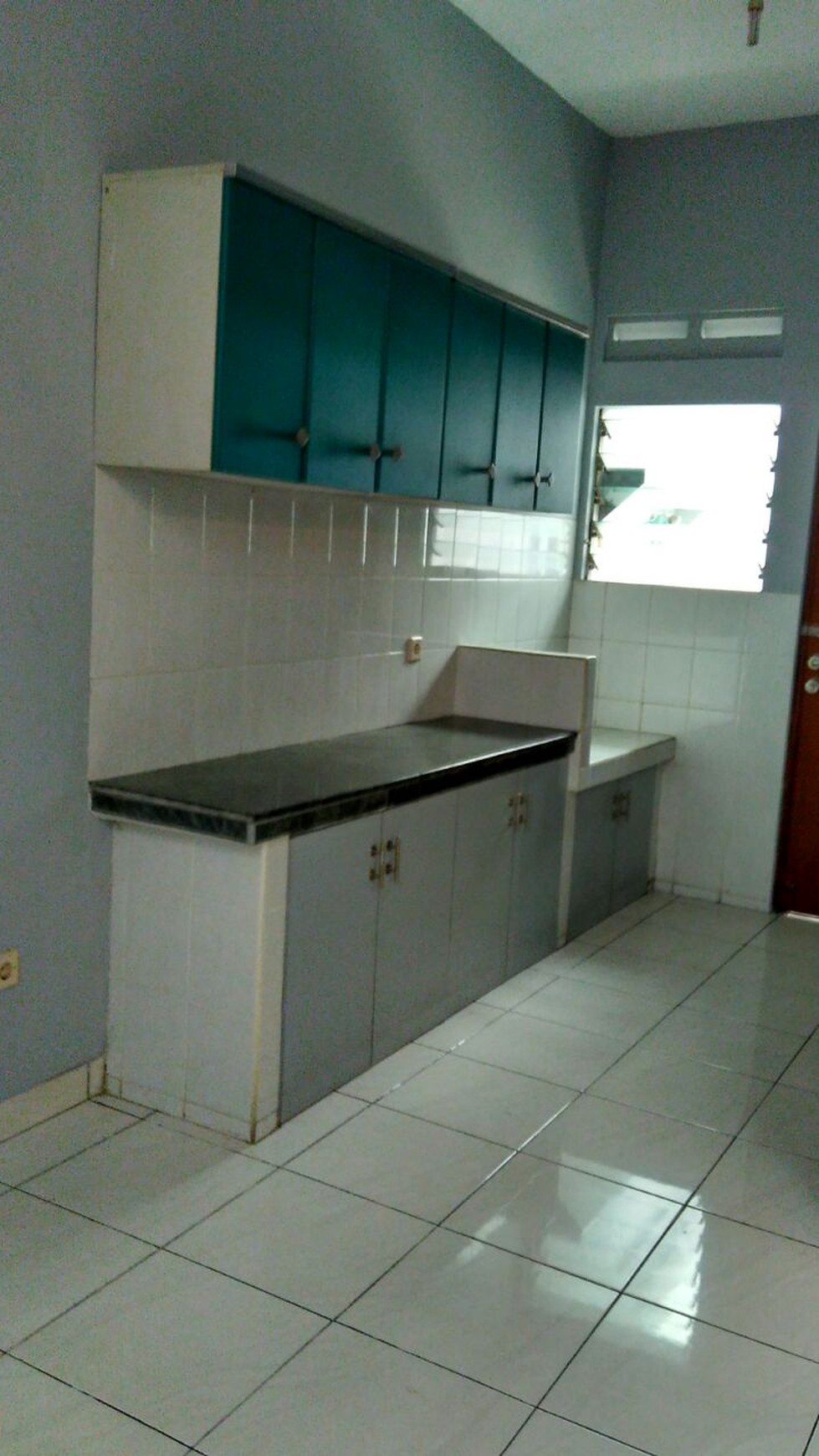 Rumah Siap Huni,Lingkungan Tenang di Bintaro Sektor 1