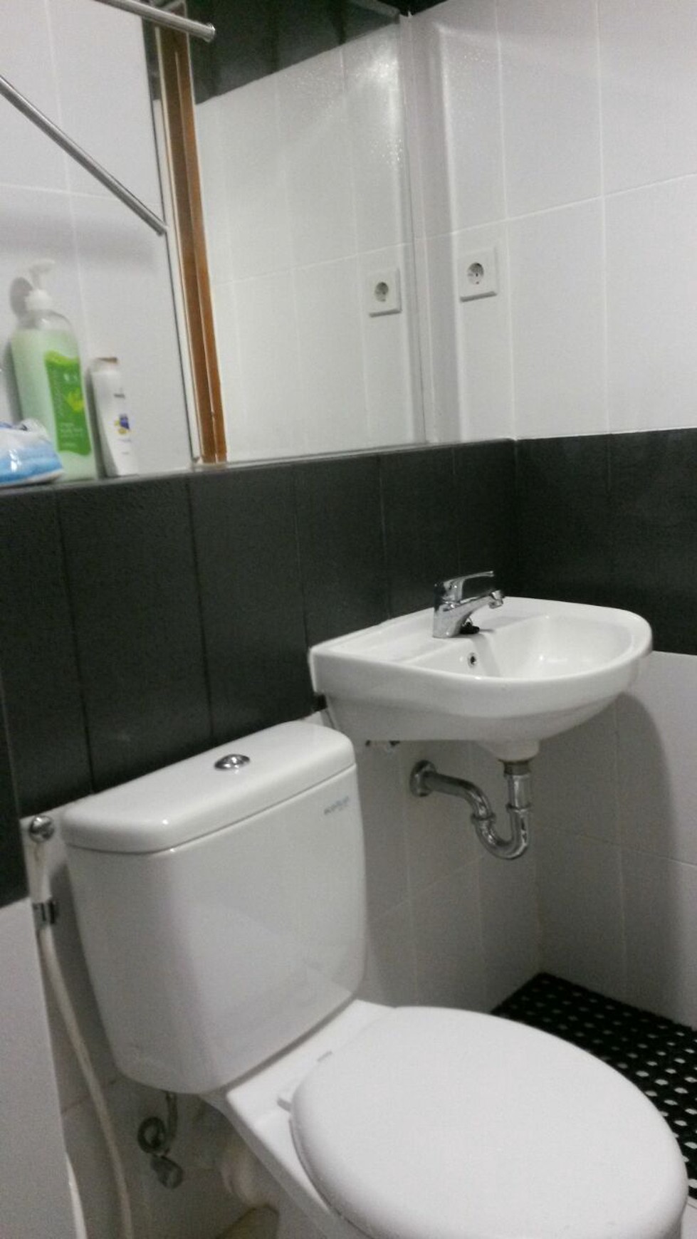 Apartemen 2 BR Full Furnised di CInere Belluvue