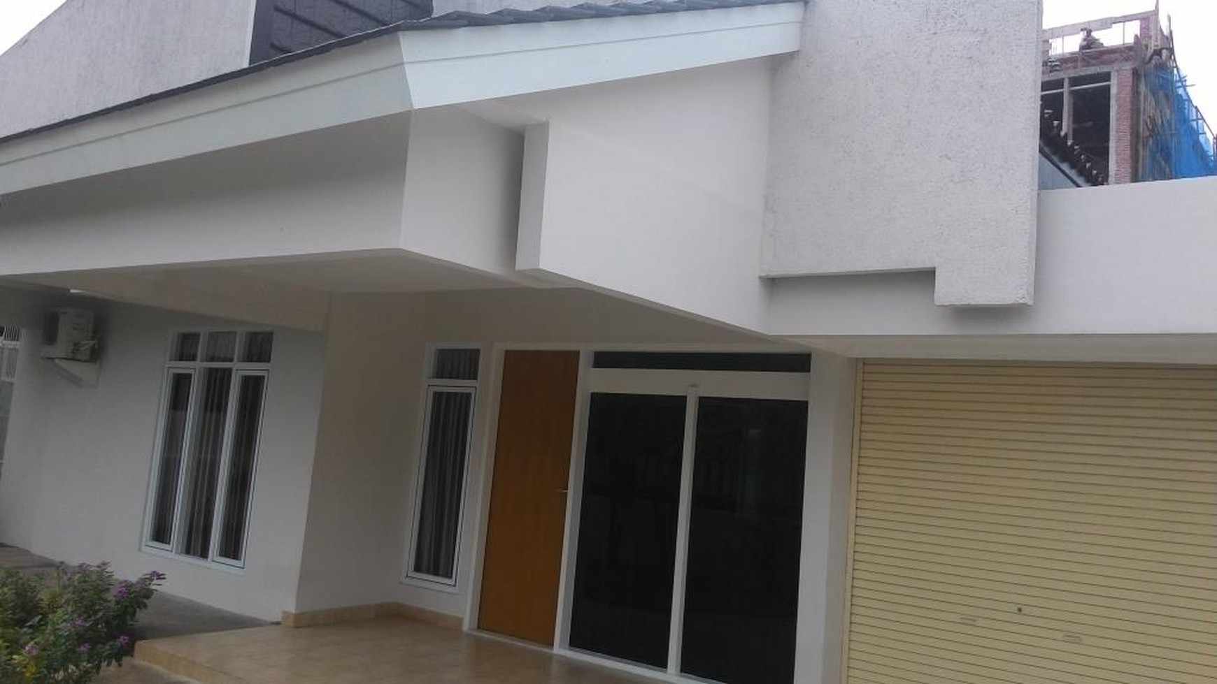 Rumah Bagus Di Sewakan Di Area Pulomas Yang Strategis Dan Bagus