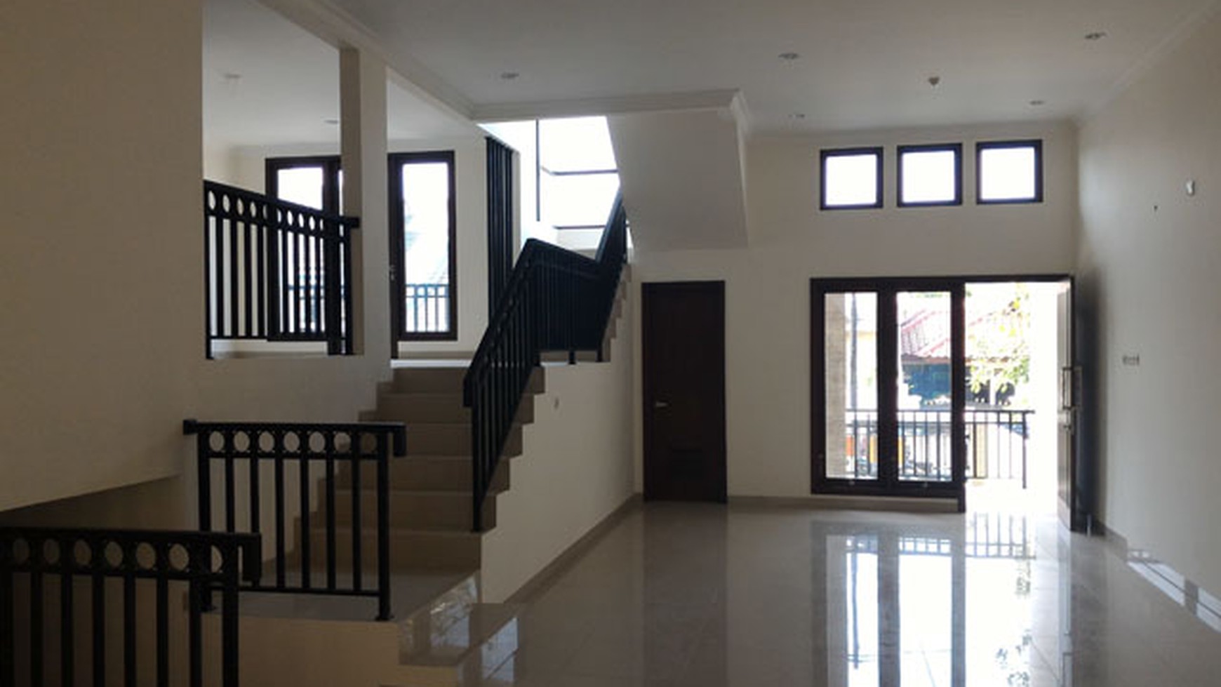 Rumah SIAP HUNI di Nusa Loka, BSD. Hanya 5mnt dari Pasar Modern
