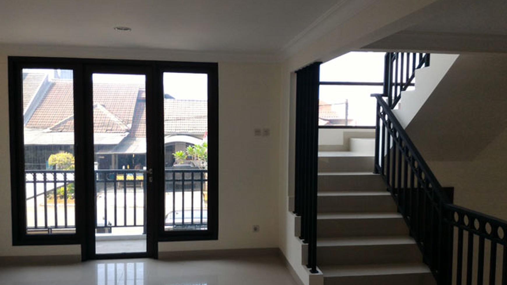 Rumah SIAP HUNI di Nusa Loka, BSD. Hanya 5mnt dari Pasar Modern