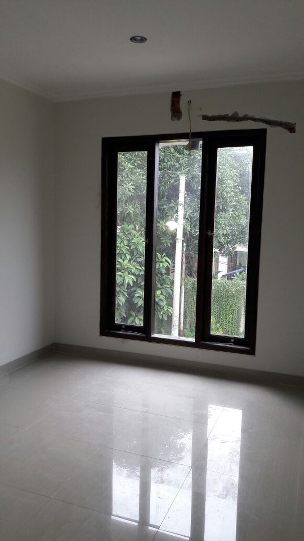 Rumah Brand New,siap huni di Cipadu Raya Tangerang