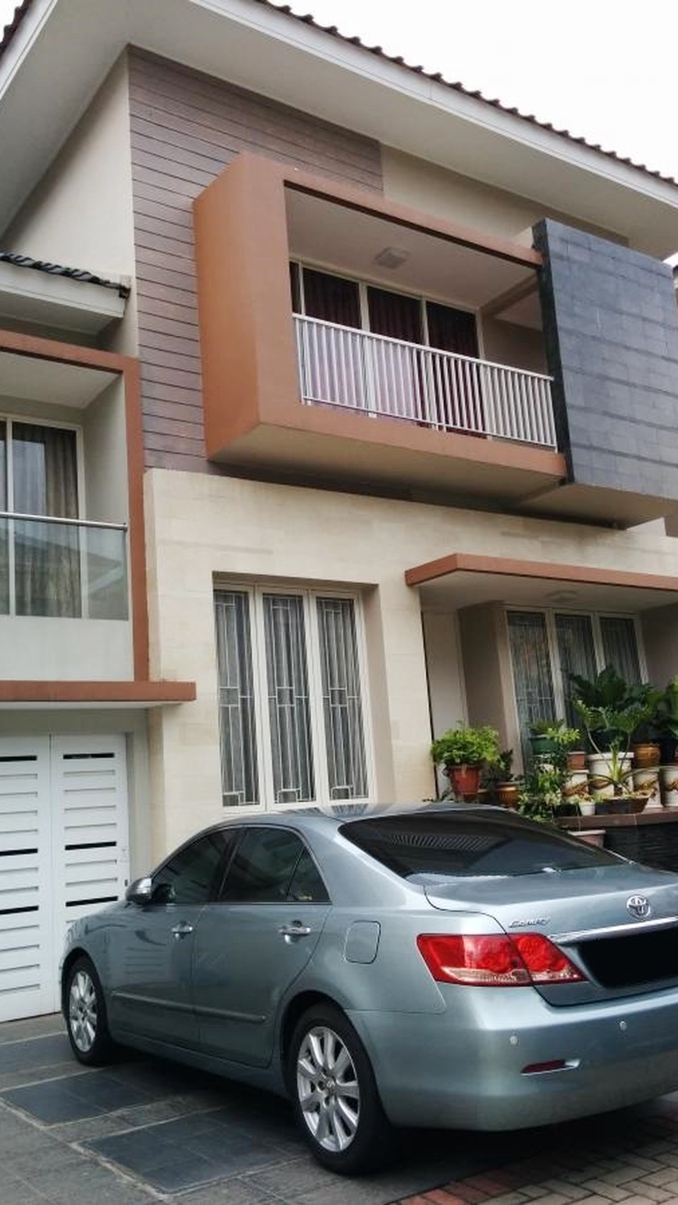 Rumah asri dijual nyaman, aman, siap huni Di @Kebayoran Garden daerah Bintaro, Tangsel