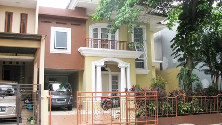 Dijual rumah cantik di Puspita Loka,BSD. Dekat Al-Azhar & EKa Hospital