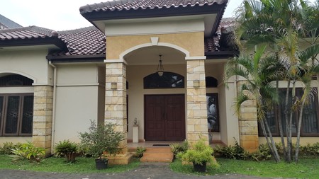 Rumah di Jl Perdagangan Veteran Jakarta Selatan