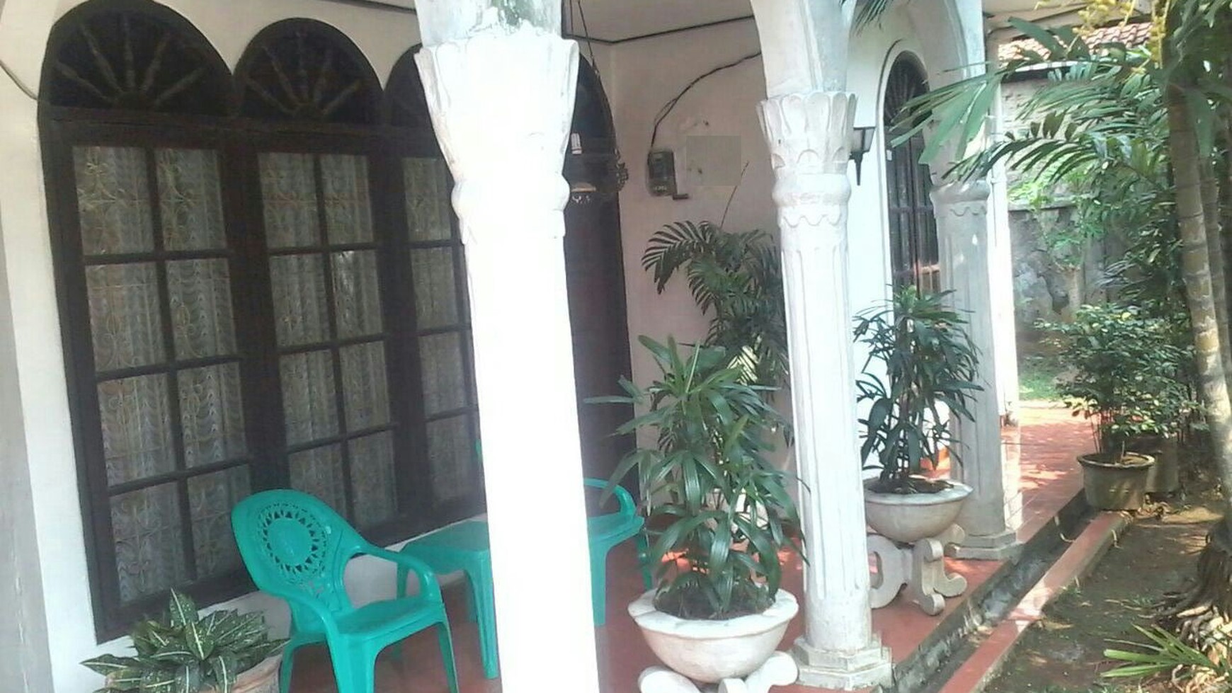 Rumah pinggir jalan,siap huni di Rempoa Tangerang Selatan