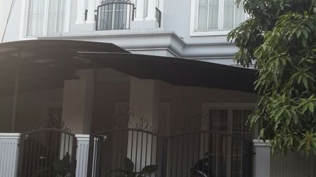 Rumah Bagus di Griya Jakarta Pamulang