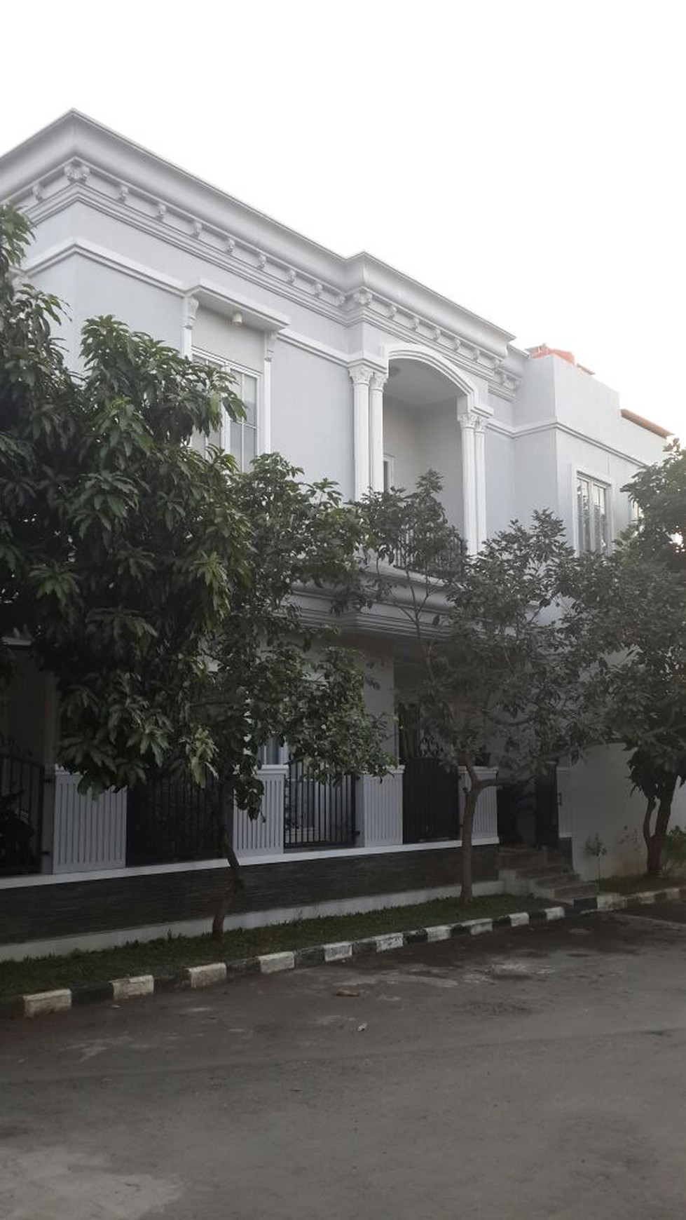 Rumah Bagus di Griya Jakarta Pamulang