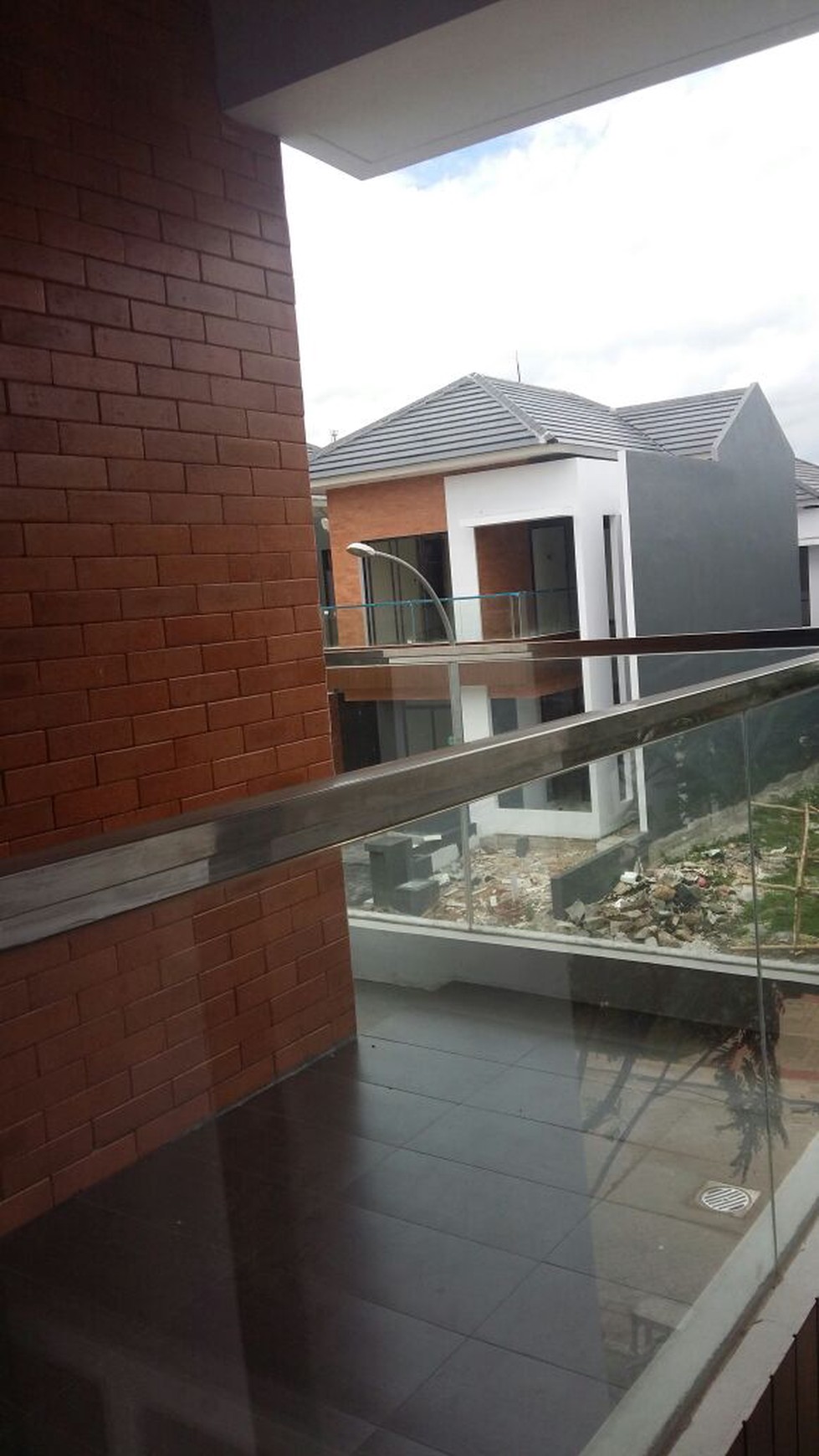 Rumah minimalis,dalam cluster di Bintaro Jaya Sektor 9