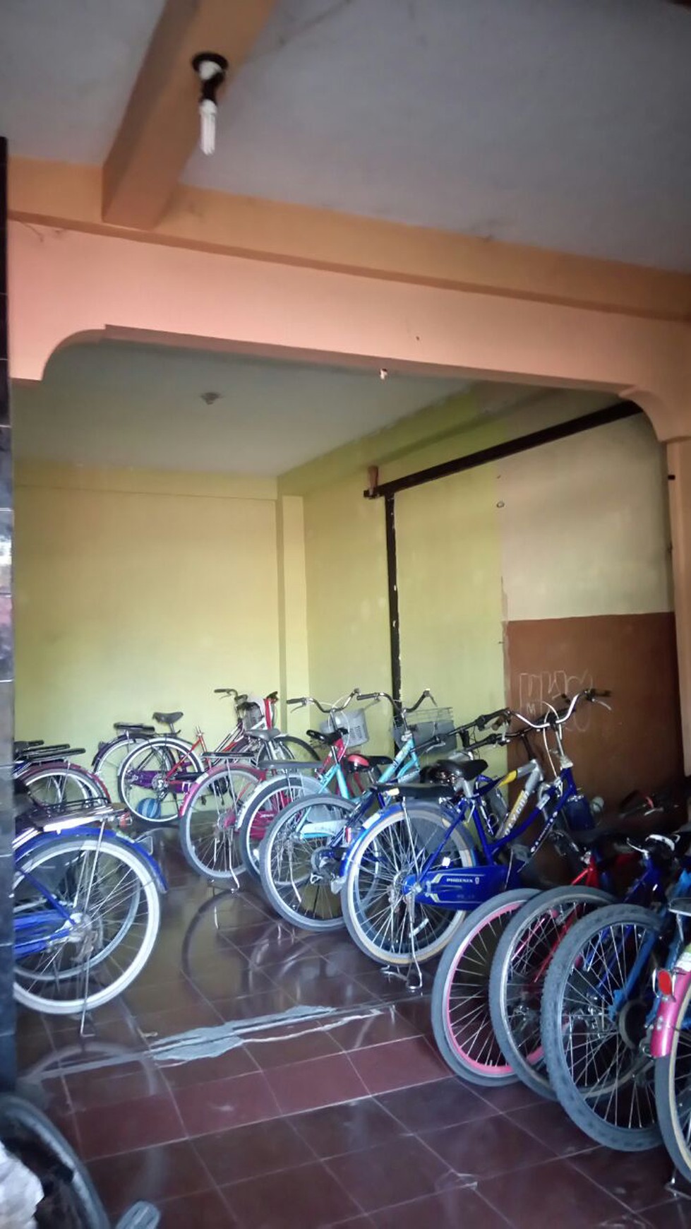 HUNIAN DI SANTAN, MAGUWOHARJO, DEPOK, SLEMAN