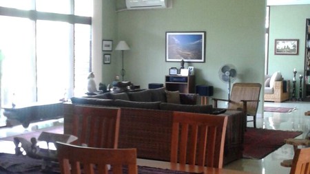 Amazing house for rent in prime area of Kemang