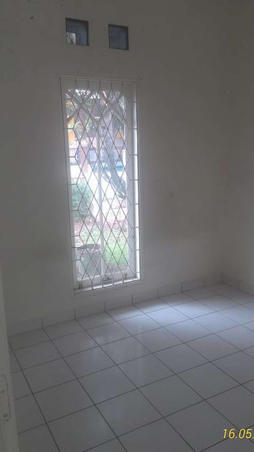 DISEWAKAN RUMAH SIAP HUNI DI KENCANA LOKA, BSD CITY