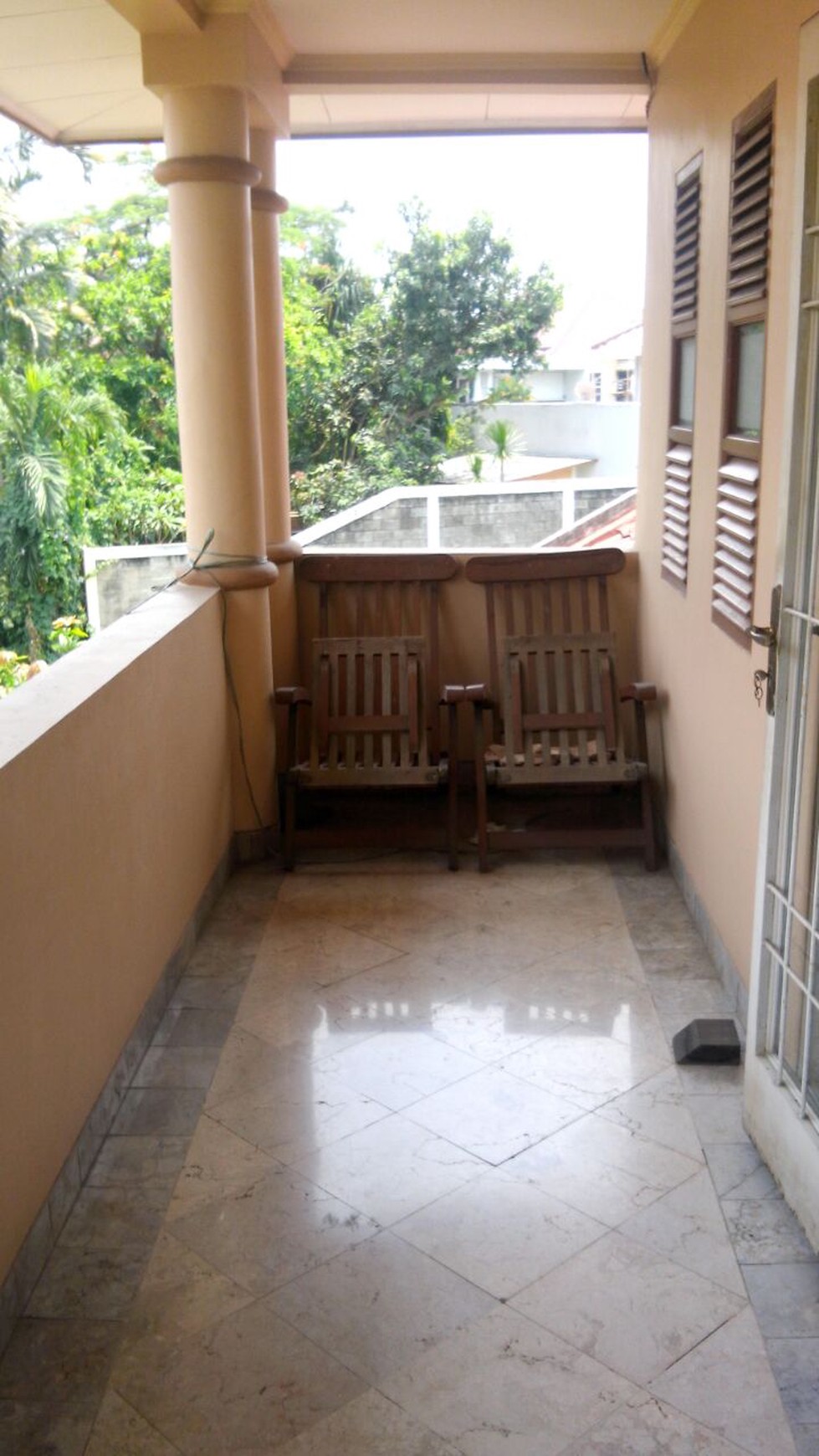 RUMAH SEWA 2 LANTAI FULL FURNISH DI TAMAN GIRI LOKA, BSD