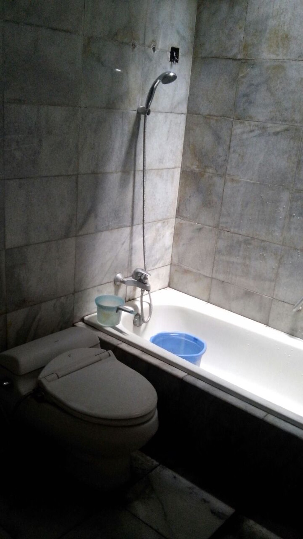 RUMAH SEWA 2 LANTAI FULL FURNISH DI TAMAN GIRI LOKA, BSD