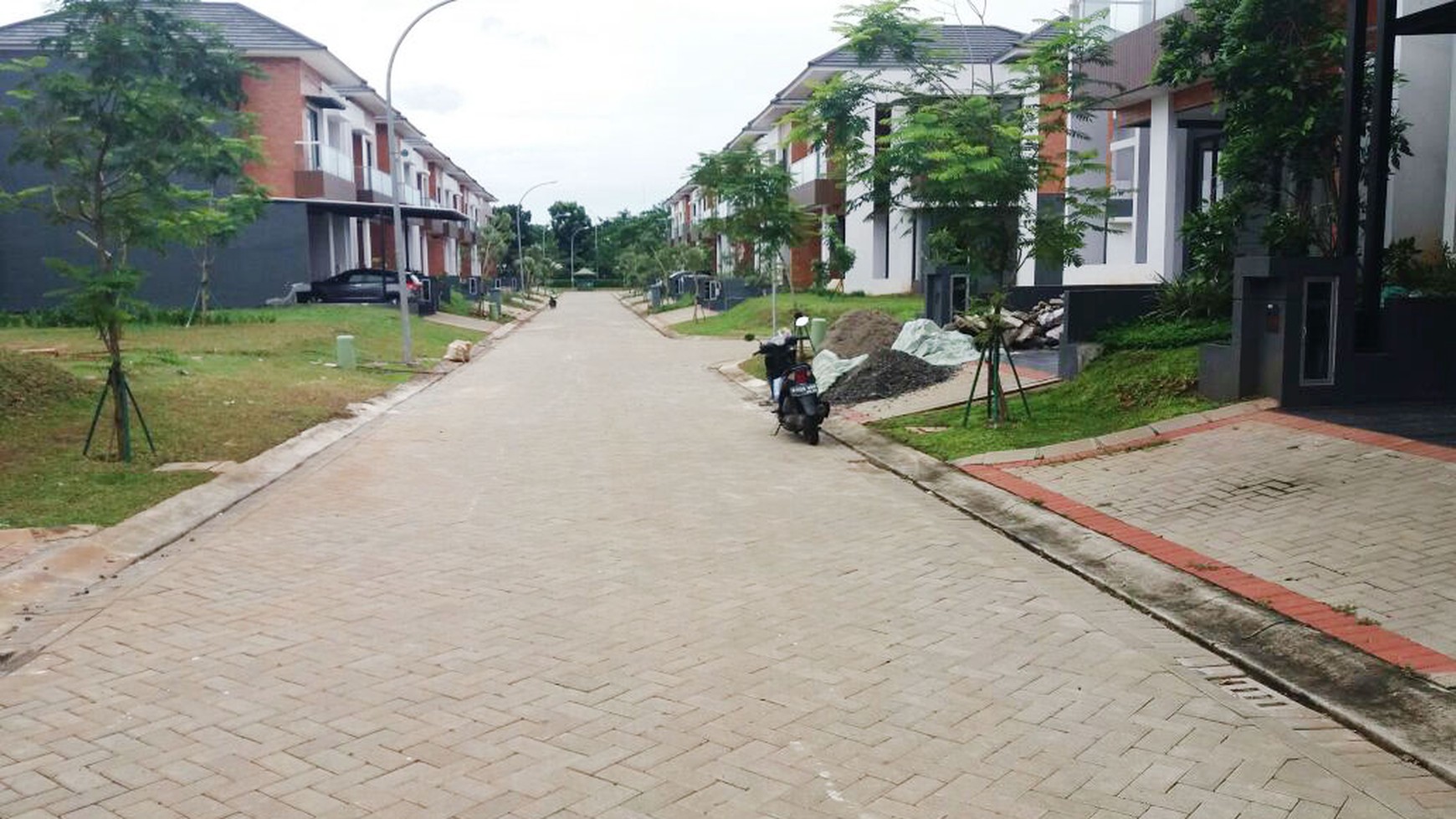 Disewakan rumah bagus, siap huni di daerah bintaro, tangsel.