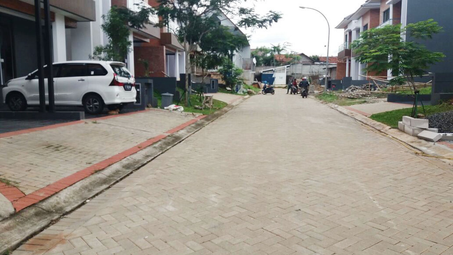 Disewakan rumah bagus, siap huni di daerah bintaro, tangsel.