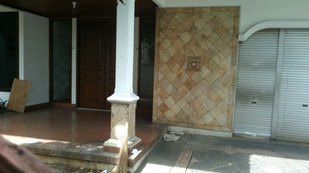 Beautiful and comfort house at Tebet, South Jakarta, a great place for a family to stay, is ready to rent