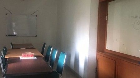 Big and beautiful house at Tebet, South Jakarta, perfect for an office or big family, is ready to rent