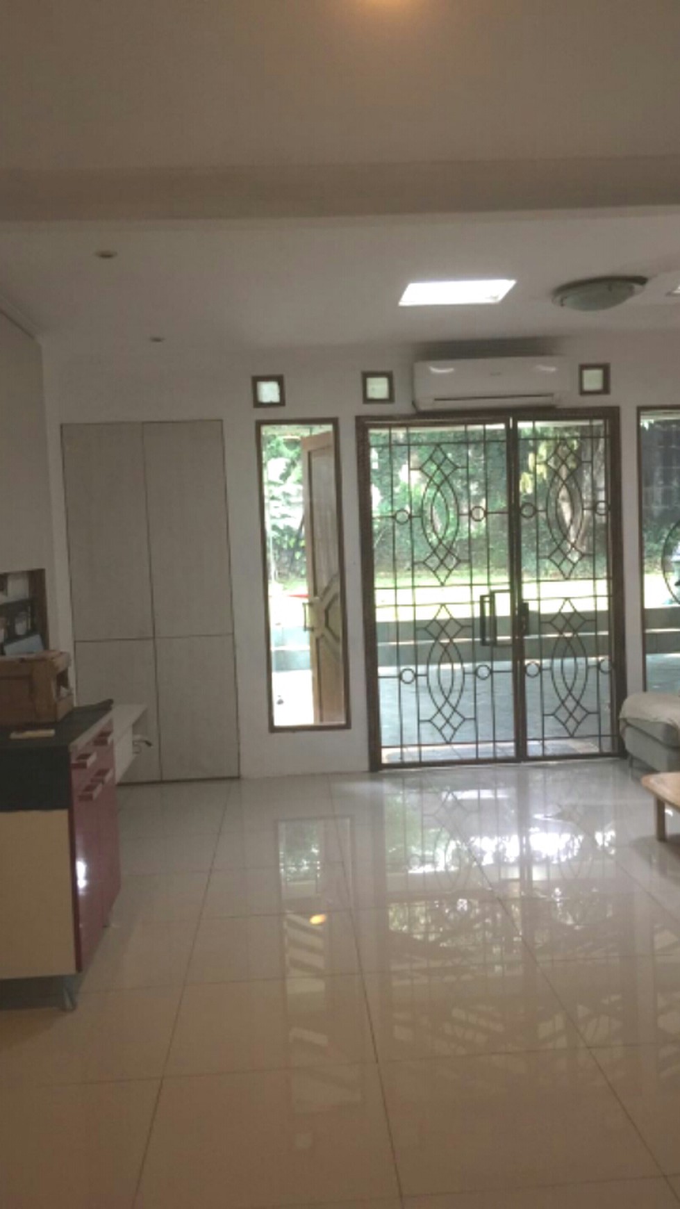 Rumah asri di Bintaro Jaya Sektor 5